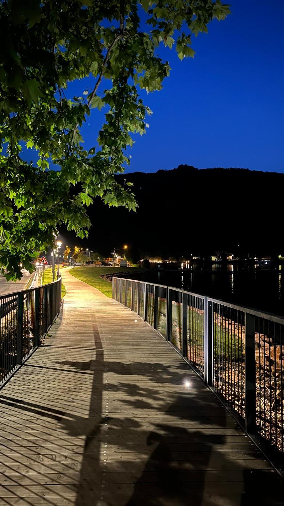 Ceresio - Lake & Mountain Apartman Porto Ceresio Kültér fotó